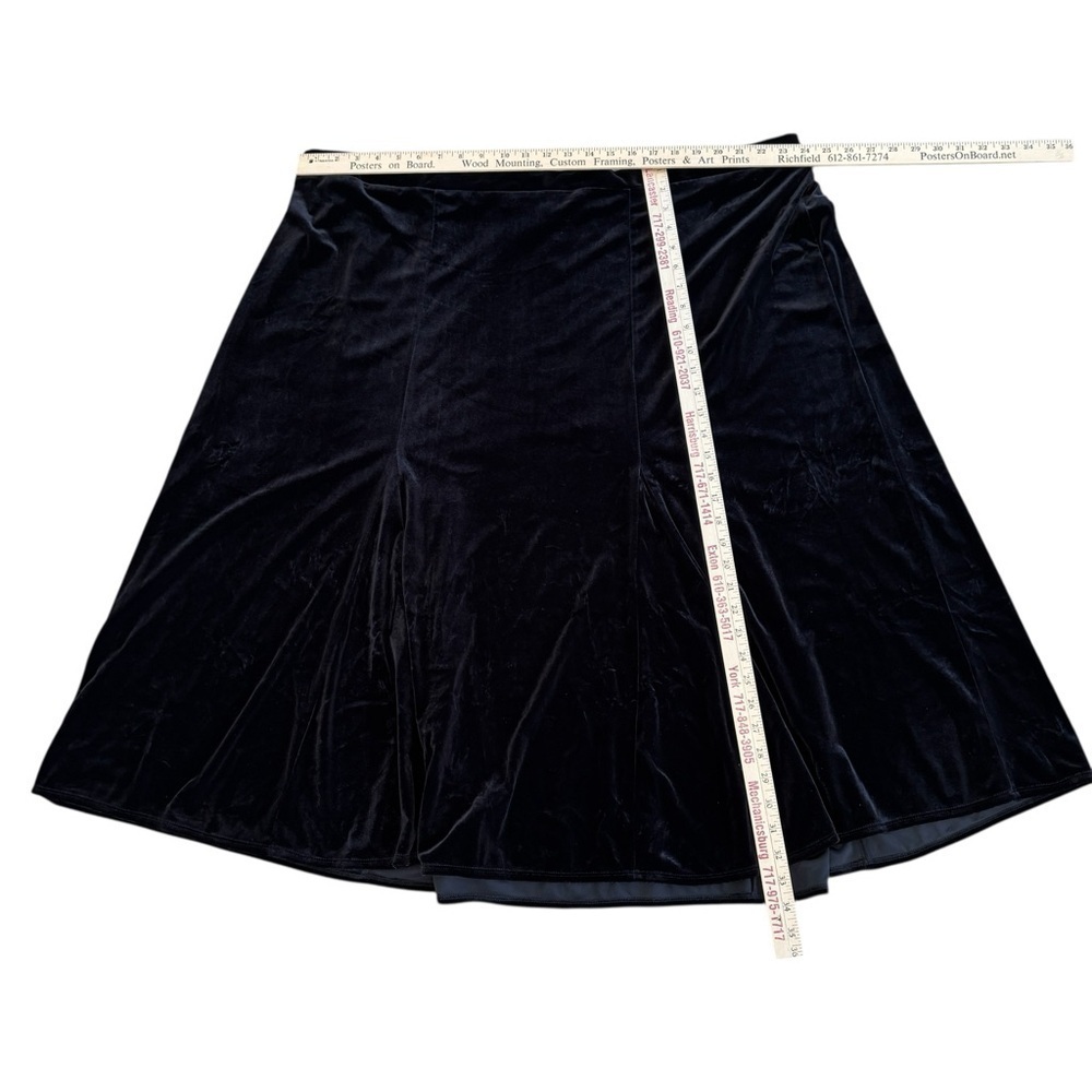 Studio 1940 Black Velour Velvet Stretchy Skirt Plus Size 30 / 32 W Midi Flare - Picture 6 of 12